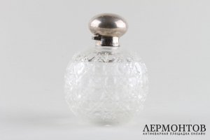 Флакон туалетный. Стерлинговое серебро, хрусталь. Англия, 1912.