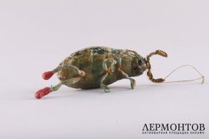 Елочная игрушка Жук в красных сапожках. Европа, конец XIX-начало ХХ века.