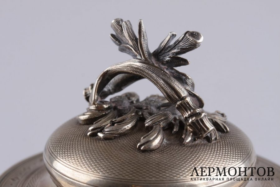 Сахарница в неоклассическом стиле.  Tallois. Серебро 950 пробы. Франция, XIX век.