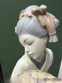 Скульптура «Японская элегантность». Фарфор грес, Lladro, скульптор José Puche, Испания, 2005–2006 годы