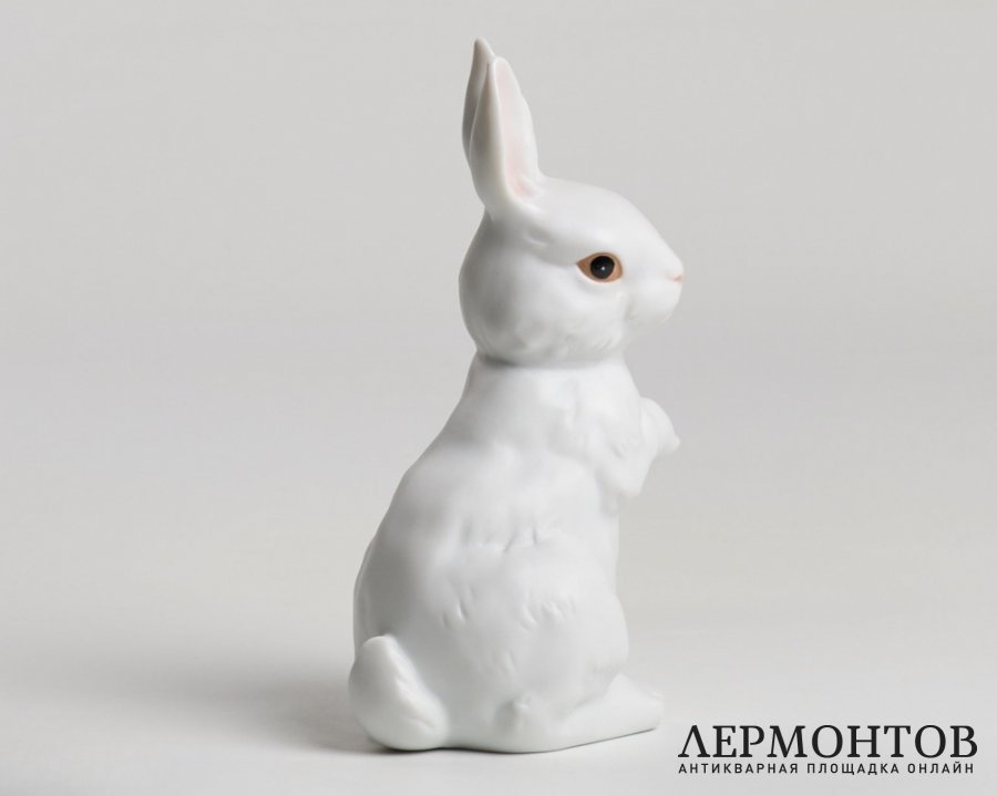 Статуэтка «Стоящий кролик». Бисквитный фарфор, Rosenthal, Германия