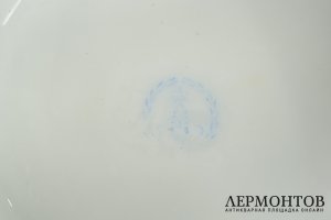 Ваза в стиле шинуазри. Россия, ИФЗ, период Александра II, 2 пол. 19 в. Фарфор, роспись.