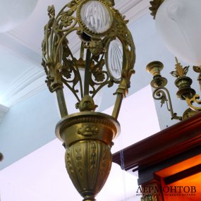 Бронзовая люстра. XIX век. Российская империя