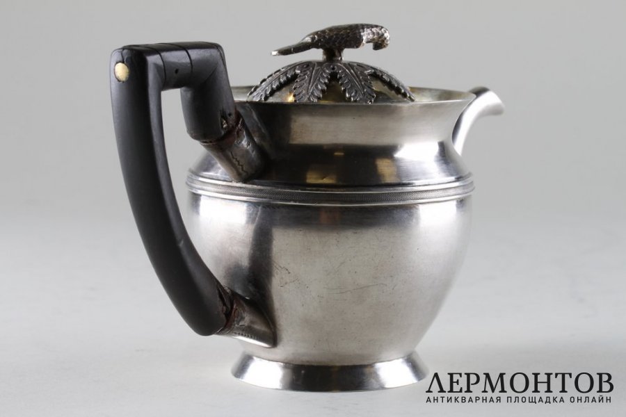 Чайник в классическом стиле.Серебро 84 пробы. Россия, 1813 год.