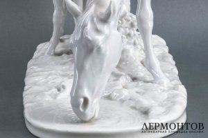 Статуэтка Лошадь с жеребенком. Мейсен, 1950-70е. Фарфор.