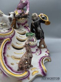Скульптурная группа «Грот. Охота». Фарфор, роспись, Nymphenburg, скульптор Ф. А. Бустелли, Германия, 19 век