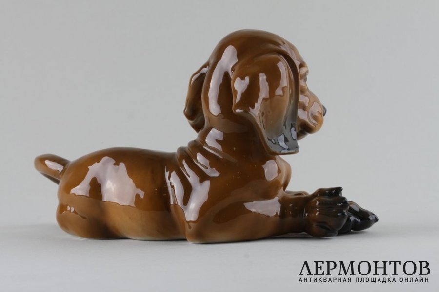 Статуэтка Щенок таксы. Фарфор.  Фабрика Rosenthal, Германия, сер. XX в.