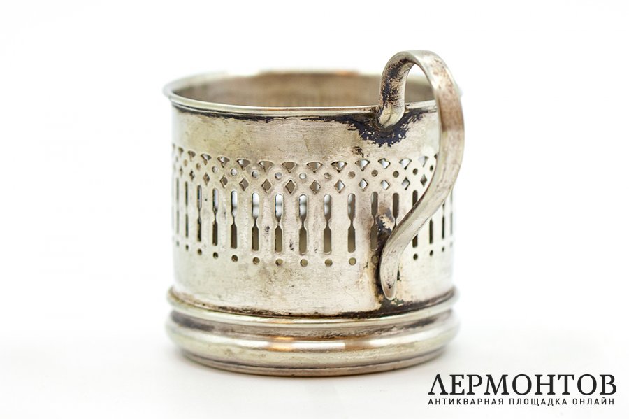Подстаканник прорезной. Россия, Варшава, фирма Krupp  Berndorf, 1891-1930 гг. Металл.