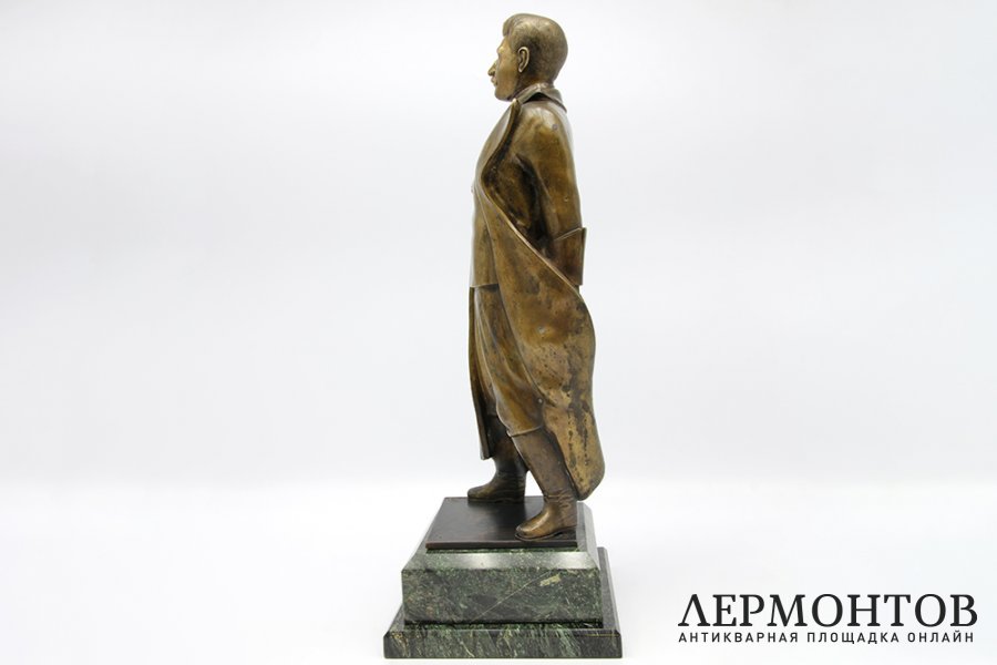 Скульптура И.В. Сталин. Бронза. Россия. В.А. Сергеев.