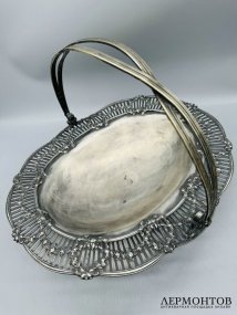 Ваза-конфетница с цветочными гирляндами. Металл, серебрение, Meriden Silver Plate, США, конец 19 века
