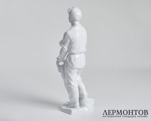 Статуэтка «Шахтёр». Фарфор, Herend, Венгрия