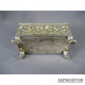 Шкатулка.  Бронза, серебрение, дерево. Европа, XIX век.