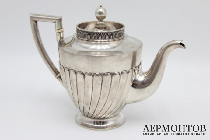 Чайник в стиле ампир. Серебро 84 пробы. Российская империя, Морозов, 1870-90е гг.