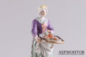 Статуэтка. Дама, торгующая овощами. Фарфор, роспись. Мейсен, кон. XIX- нач. XX  вв.