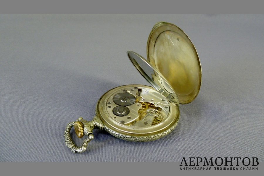 Карманные часы Паровоз. Металл. Швейцария.  часовая мануфактура Regulateur.