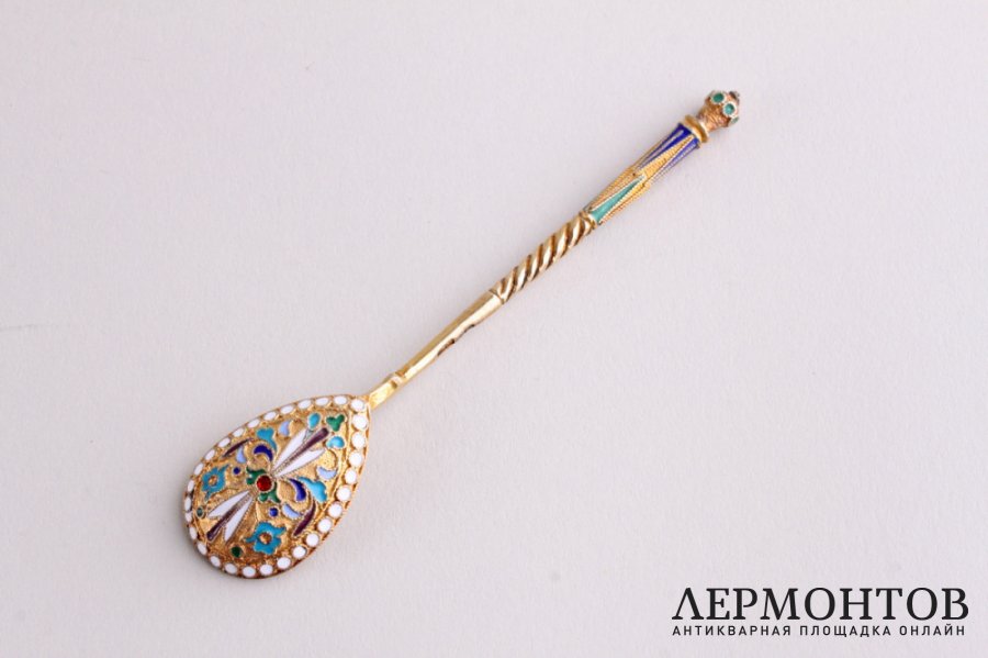 Ложка чайная. Серебро 84 пробы, эмаль, золочение. Россия, до 1917 г.