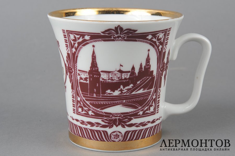Бокал 60 лет СССР. Россия, ЛФЗ, 1982 год. Фарфор, деколь, позолота.