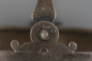 Вазочка для конфет с ручкой. Россия, Москва, мастер Н.С.С., кон. 19 в. Серебро 84 пр.
