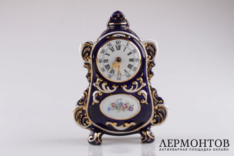 Часы настольные, кобальт. Фарфор, роспись. Royal Dux Bohemia, XX век.