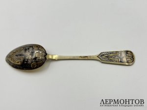 Ложка с пословицей Без соли без хлеба. Россия, 1870 г. Серебро 84 пробы, чернь.