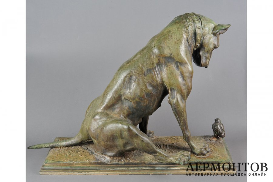 Скульптура Собака с цыпленком. Италия, автор Antonio Amorgasti, 1923 г. Бронза