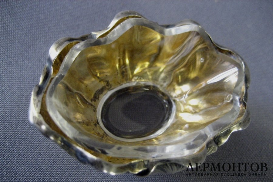 Солонка. Серебро 950 пробы, стекло. Франция. XIX век.