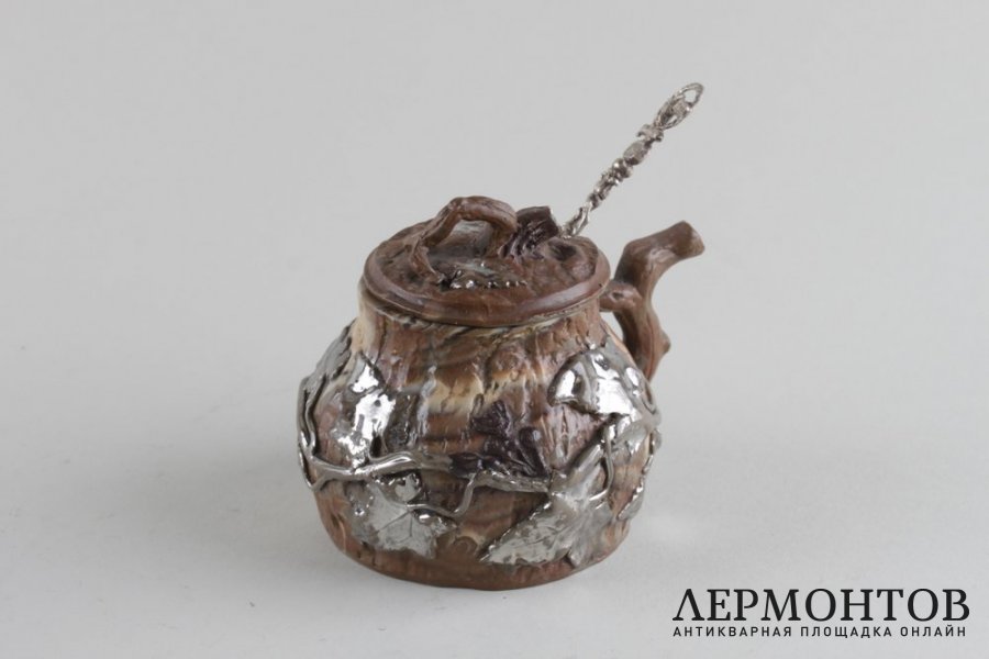 Этрожница с ложечкой, декорированные виноградной лозой.  Германия, кон. 19 в. Иудаика
