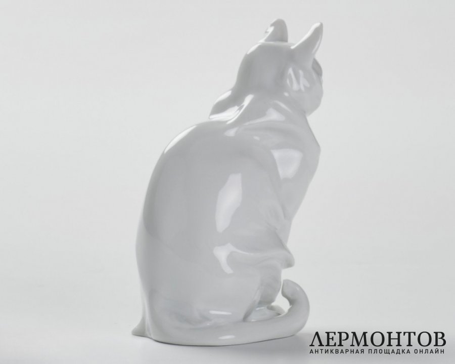 Статуэтка «Сидящая кошка». Фарфор, Rosenthal, Германия, 1926 год