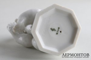 Статуэтка Медвежонок. Фарфор. Германия, фабрика Allach, Theodor Karner, 1938-39