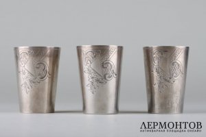 Три стаканчика в стиле модерн. Серебро 900. Харбин, начало 20 века.