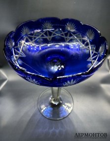 Ваза для фруктов. Синий и бесцветный хрусталь, СССР, 1950–1960-е годы