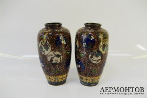 Вазы парные. Бронза, эмаль. Китай, XIX век.