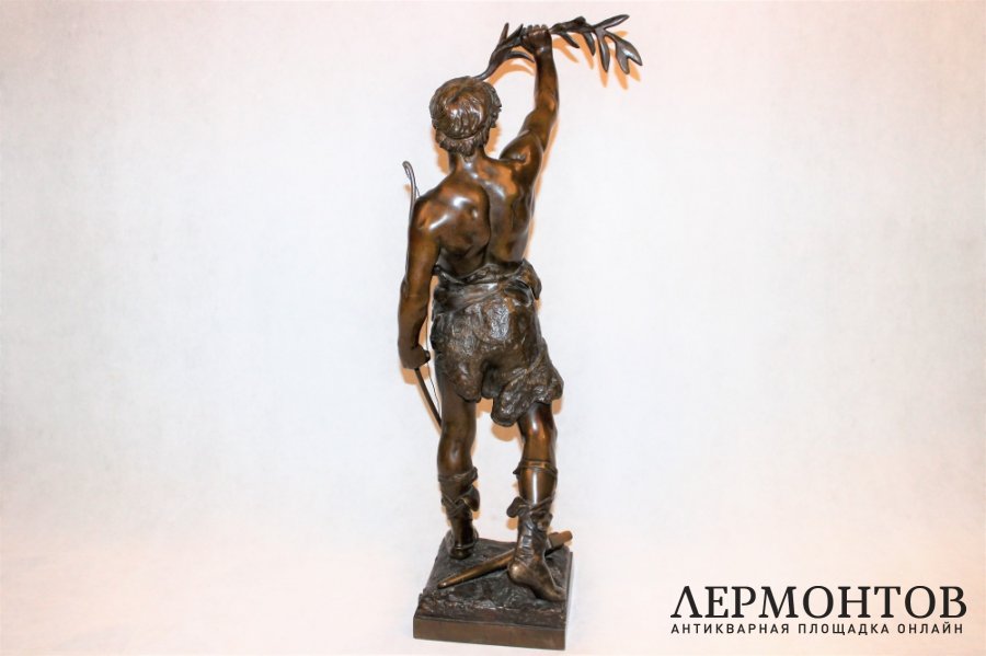Скульптура Победитель. Бронза. Eugene Marioton. Франция