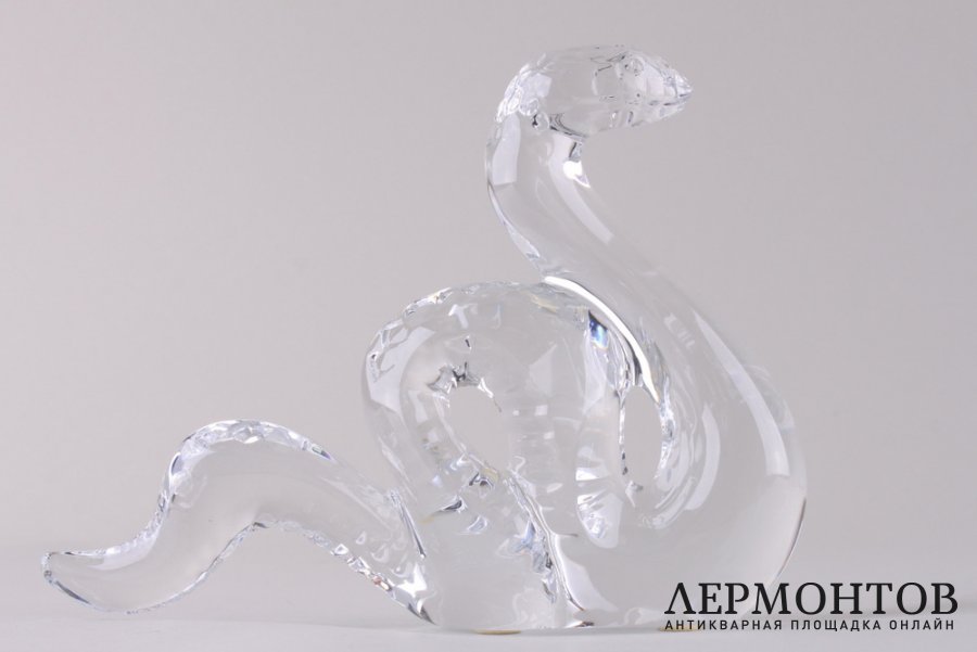 Статуэтка Змея. Франция, фирма Baccarat. Хрусталь, резьба.