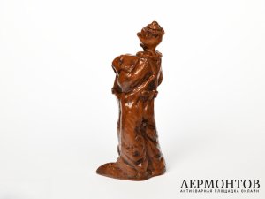 Статуэтка «Клоун с гармошкой». Терракота, Венгрия, середина XX века