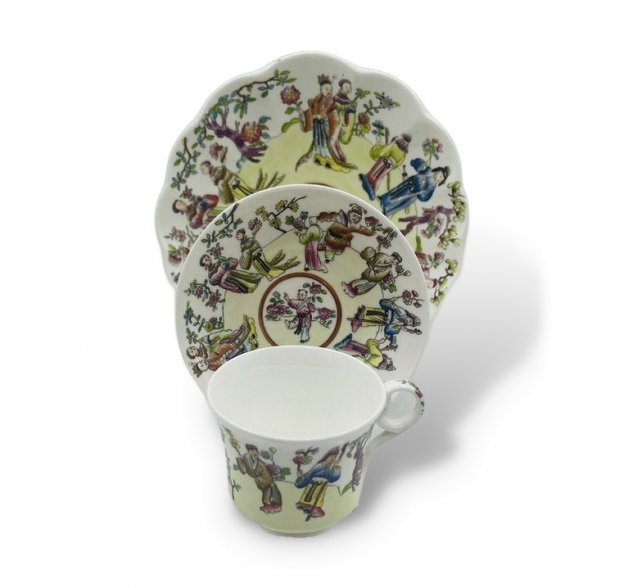 Набор для завтрака в стиле шинуазри, 3 предмета. Фарфор, Spode, 1-я тр. 19 в.