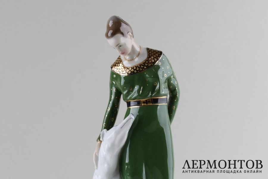 Статуэтка Дама с борзой. Фарфор.  Fraureuth, Германия, Carl Nacke, 1919-1926 гг.