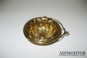 Ситечко. Серебро 950 пробы, золочение. Франция, XIX век.