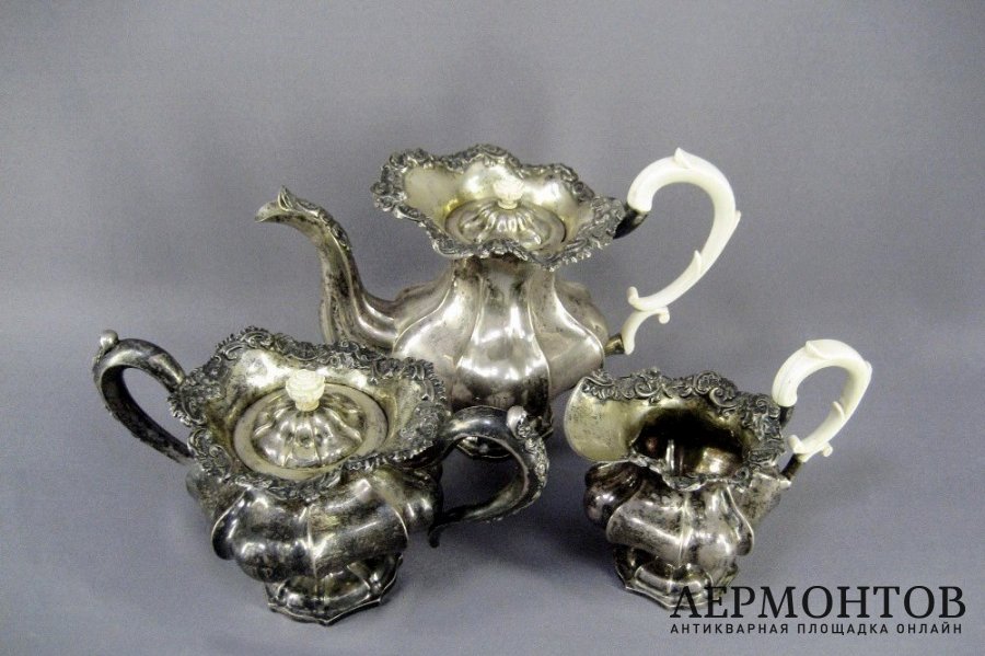Чайный сервиз. Серебро 84 пробы, кость. Россия, 1842 год.