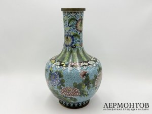 Ваза. Китай, 19 век. Эмаль клуазоне.