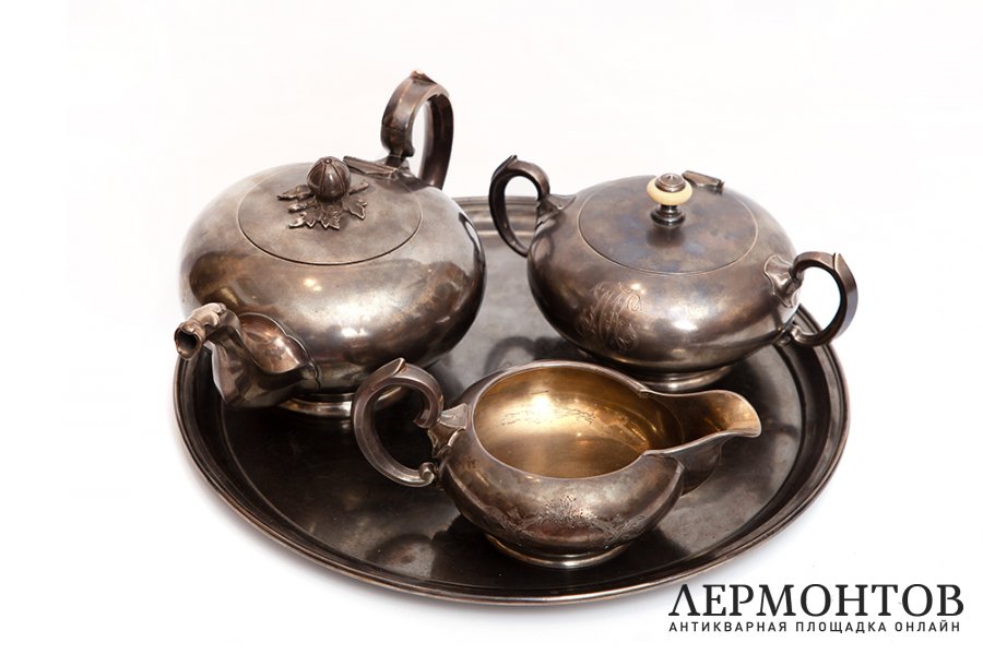 Чайный и кофейный сервиз. Серебро 84 пробы. Россия, 1850-1870- е гг. 