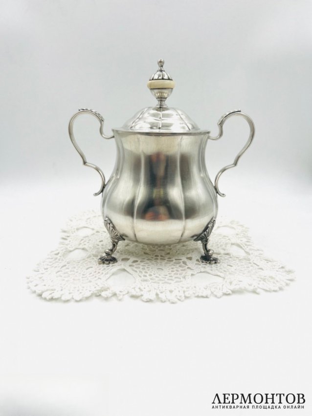 Сахарница на ножках. Серебро 84 пробы, Россия, 1886 год