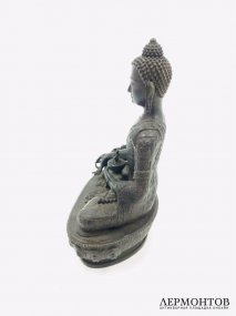 Статуэтка «Будда Бхайшаджьягуру». Бронза, патинирование, Тибет, 20 век