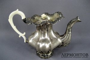 Чайный сервиз. Серебро 84 пробы, кость. Россия, 1842 год.