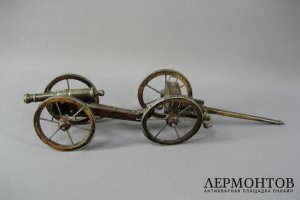 Модель пушки  XIX века. Бронза, дерево. Франция, XIX век.