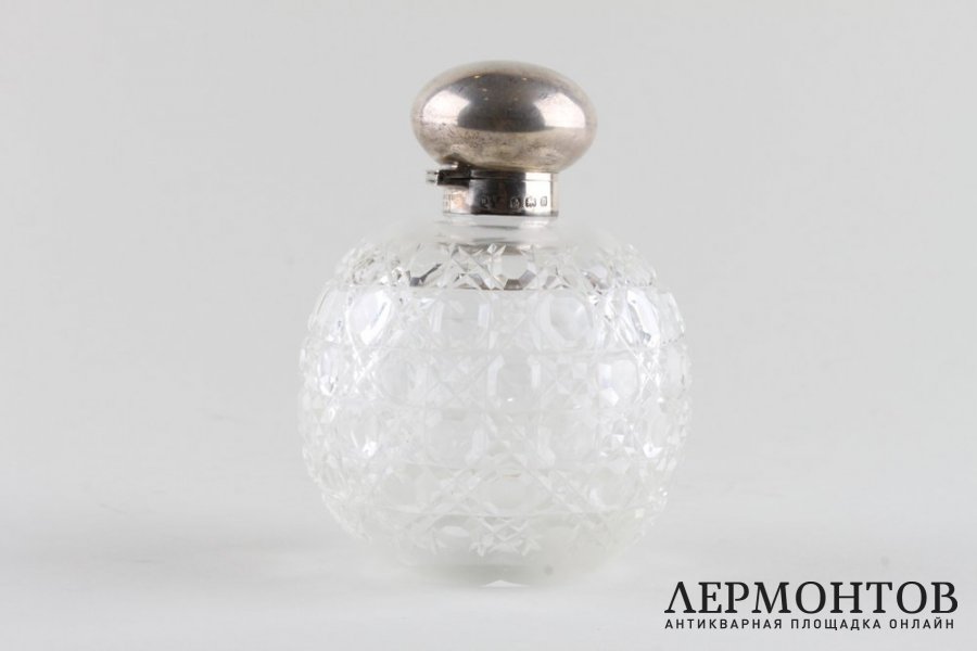 Флакон туалетный. Стерлинговое серебро, хрусталь. Англия, 1912.