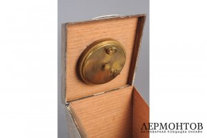 Кабинетная шкатулка для мелочей с часами. Англия, Лондон, 1919 г. Часы - Швейцария.