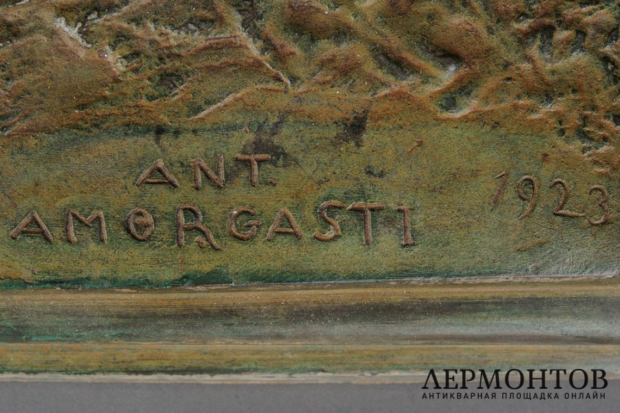 Скульптура Собака с цыпленком. Италия, автор Antonio Amorgasti, 1923 г. Бронза