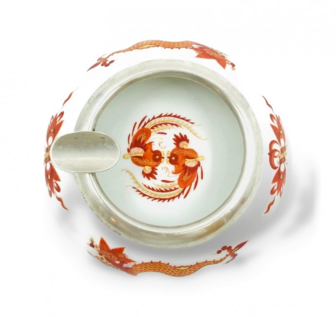 Пепельница «Красный дракон». Фарфор, серебро 800 пробы, Meissen, Германия, 1924–1934 годы
