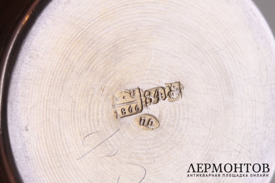 Молочник в русском стиле лоза. Серебро 84 пробы. Россия, 1866 год.